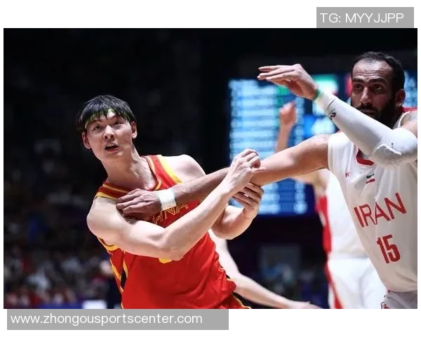 斯佩尔曼半场表现抢眼10投6中砍下14分7篮板2助攻正负值高达12